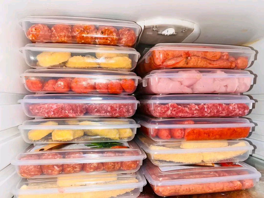 منظمات الفريزر الذكية، غادي تولّي تستغل كل سنتيمتر فالفريكو ديالك وتبقى الماكلة ديما مرتبة وطازجة.